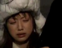 小倉 優子シロクマに驚いて泣いちゃう画像